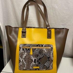 Vera Bradley NWT large Ella Tote hard vinyl bag